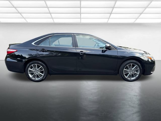 Used 2017 Toyota Camry SE FWD image 6