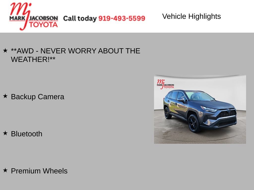 Used 2022 Toyota RAV4 XLE AWD/4WD image 6
