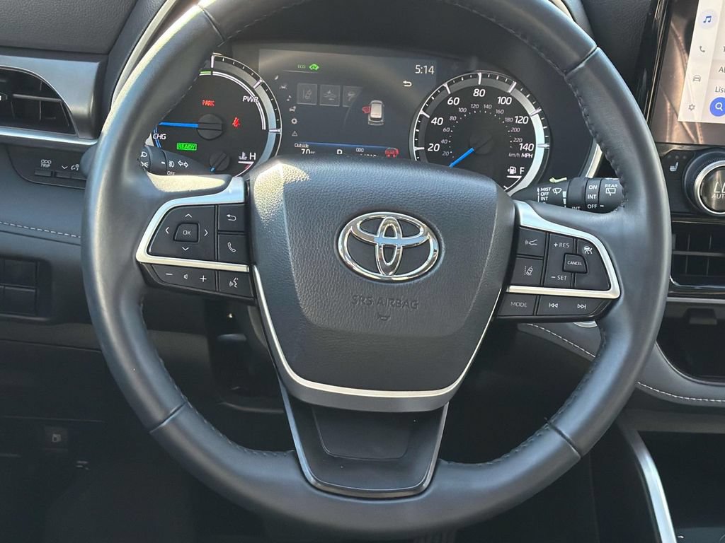 Certified 2025 Toyota Highlander XLE AWD/4WD image 10