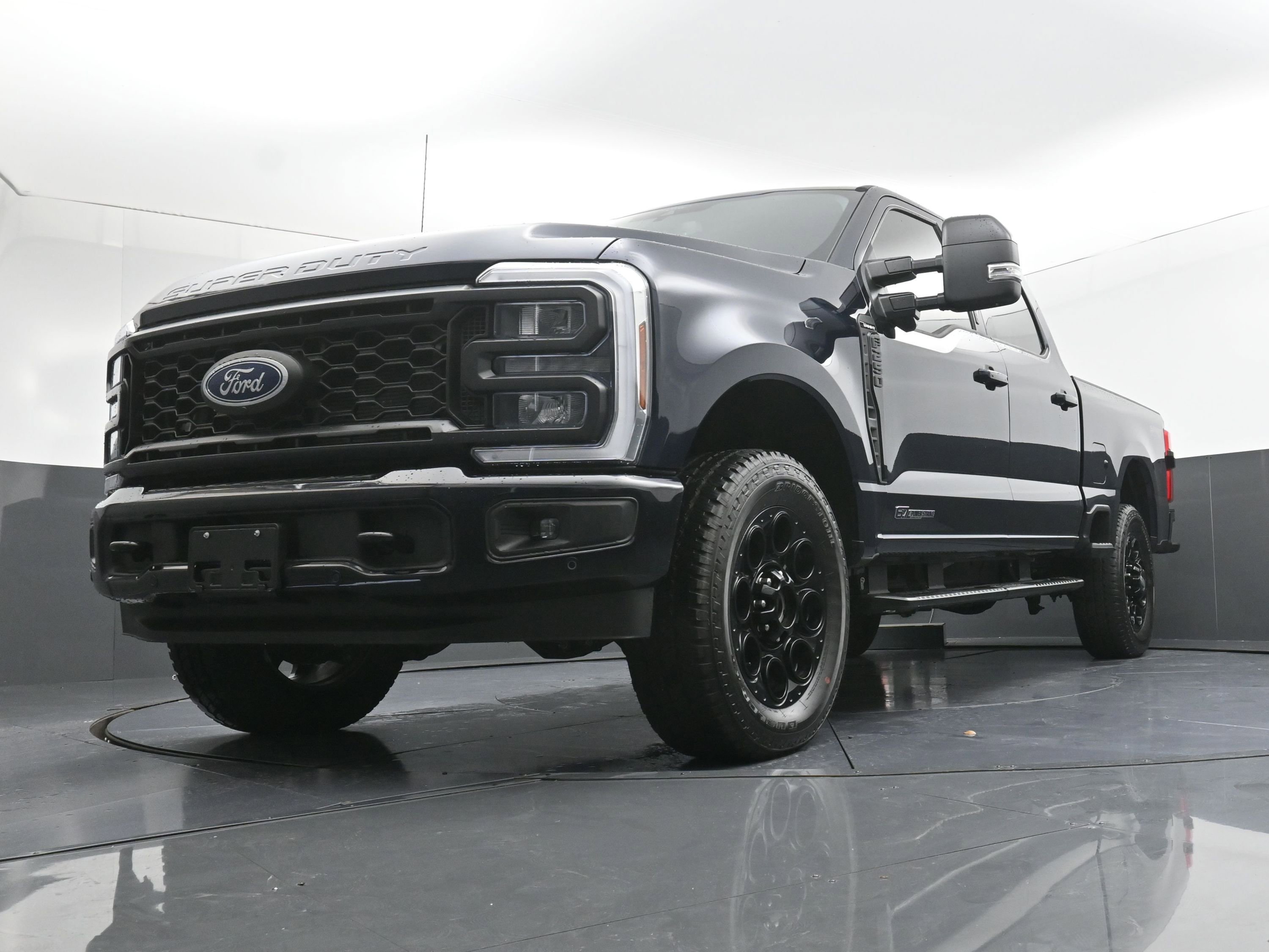 Used 2024 Ford F250 Lariat w/ Lariat Ultimate Package AWD/4WD image 30