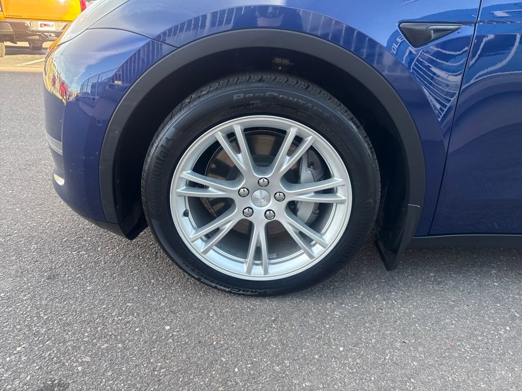 Used 2021 Tesla Model Y Long Range image 31