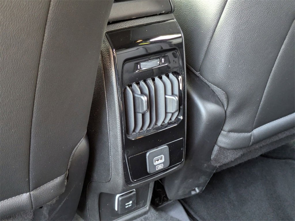 Used 2025 Jeep Compass Limited image 25