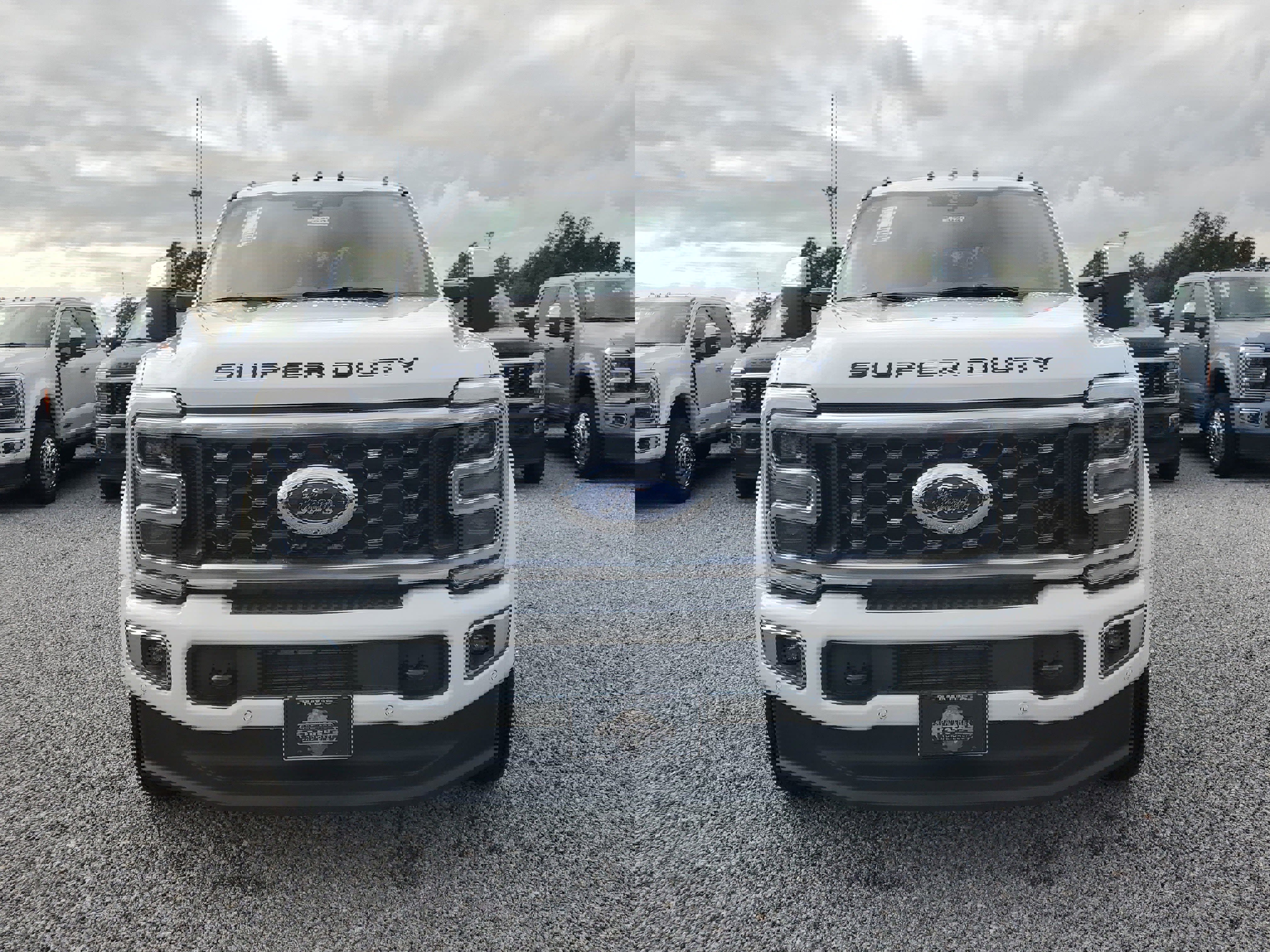 New 2026 Ford F450 Platinum w/ Platinum Plus Package image 3