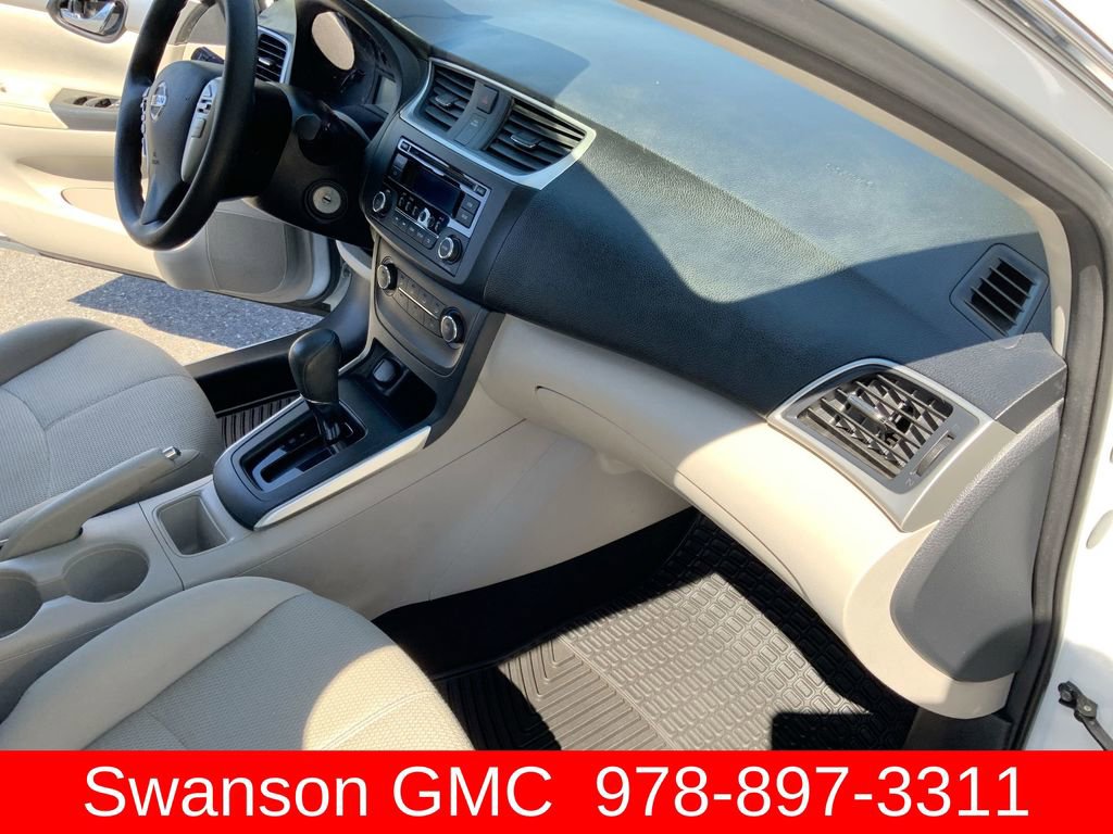 Used 2016 Nissan Sentra S image 27