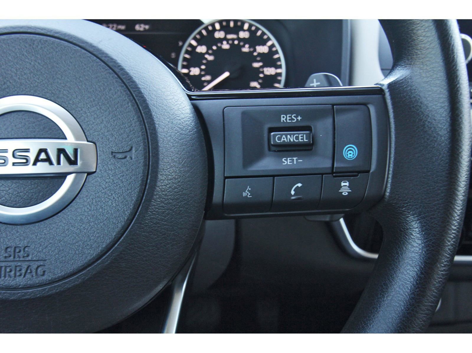 Used 2021 Nissan Rogue SV image 19