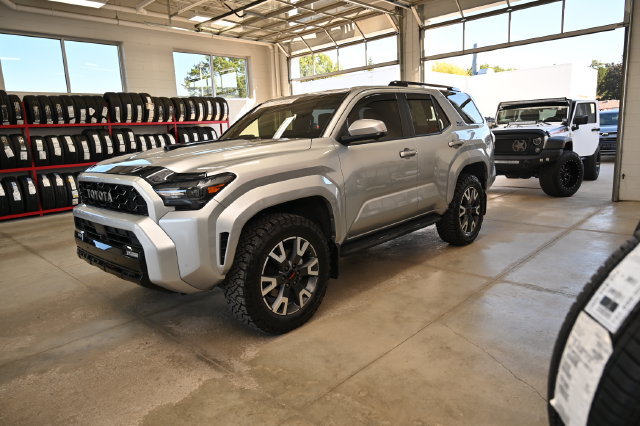 Used 2025 Toyota 4Runner TRD Sport Premium AWD/4WD image 8