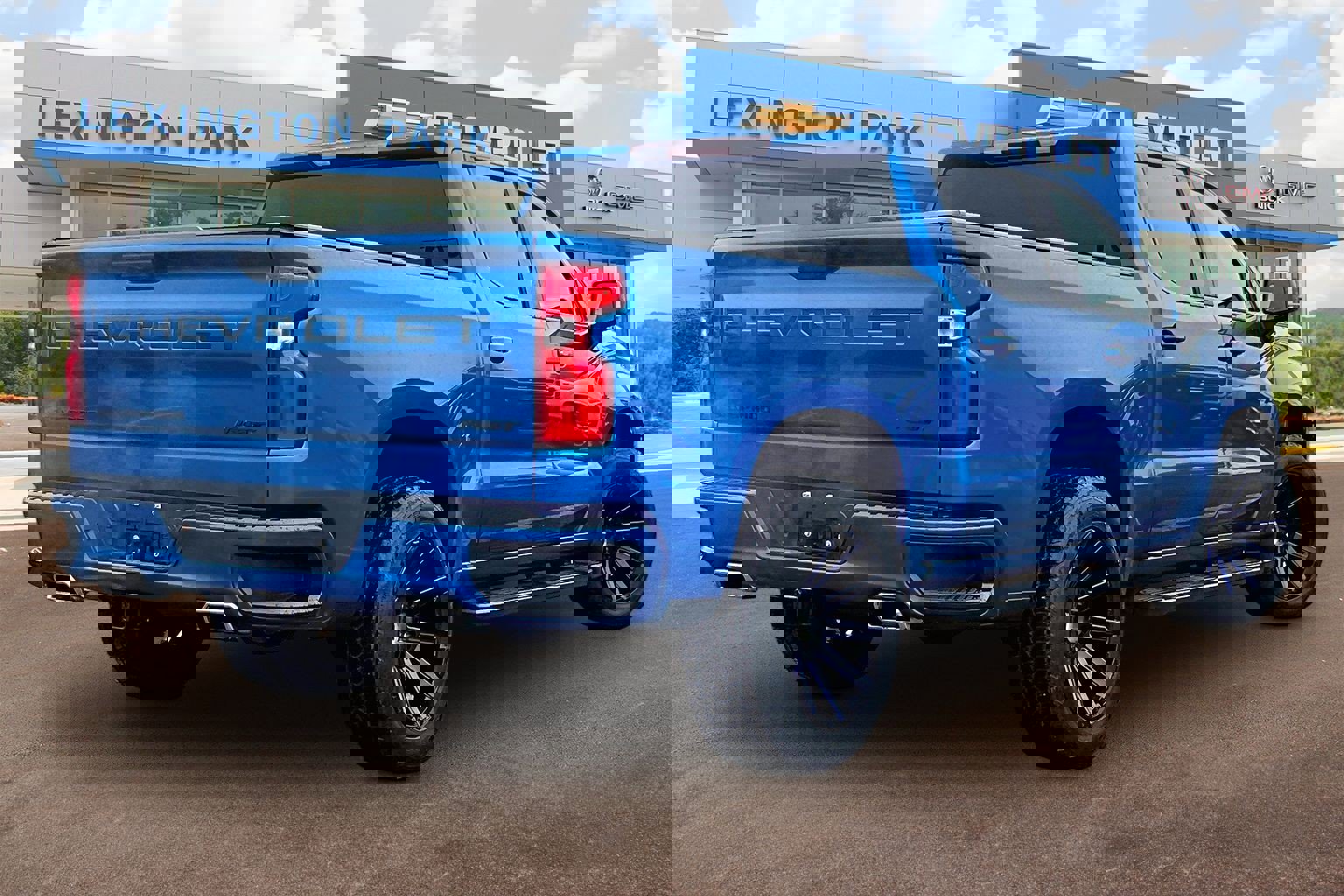 Used 2023 Chevrolet Silverado 1500 RST image 13