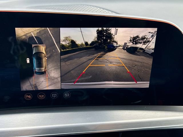 New 2025 Cadillac Lyriq Luxury w/ LPO, Floor Liner Package image 22