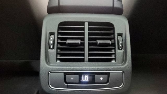 Used 2023 Audi e-tron GT Premium Plus AWD/4WD image 58