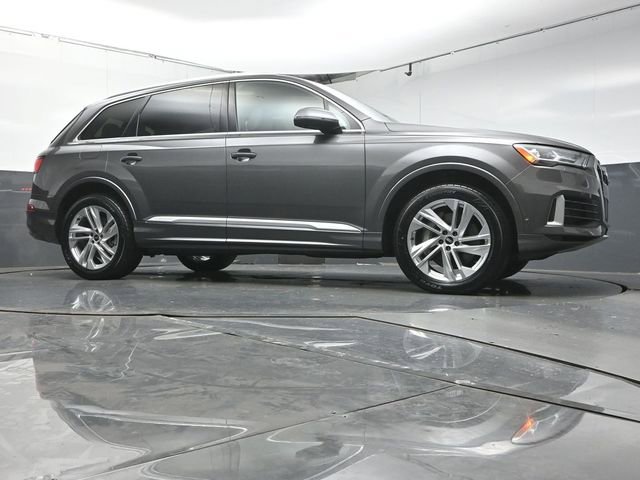 Used 2021 Audi Q7 3.0T Premium Plus w/ Executive Package image 34