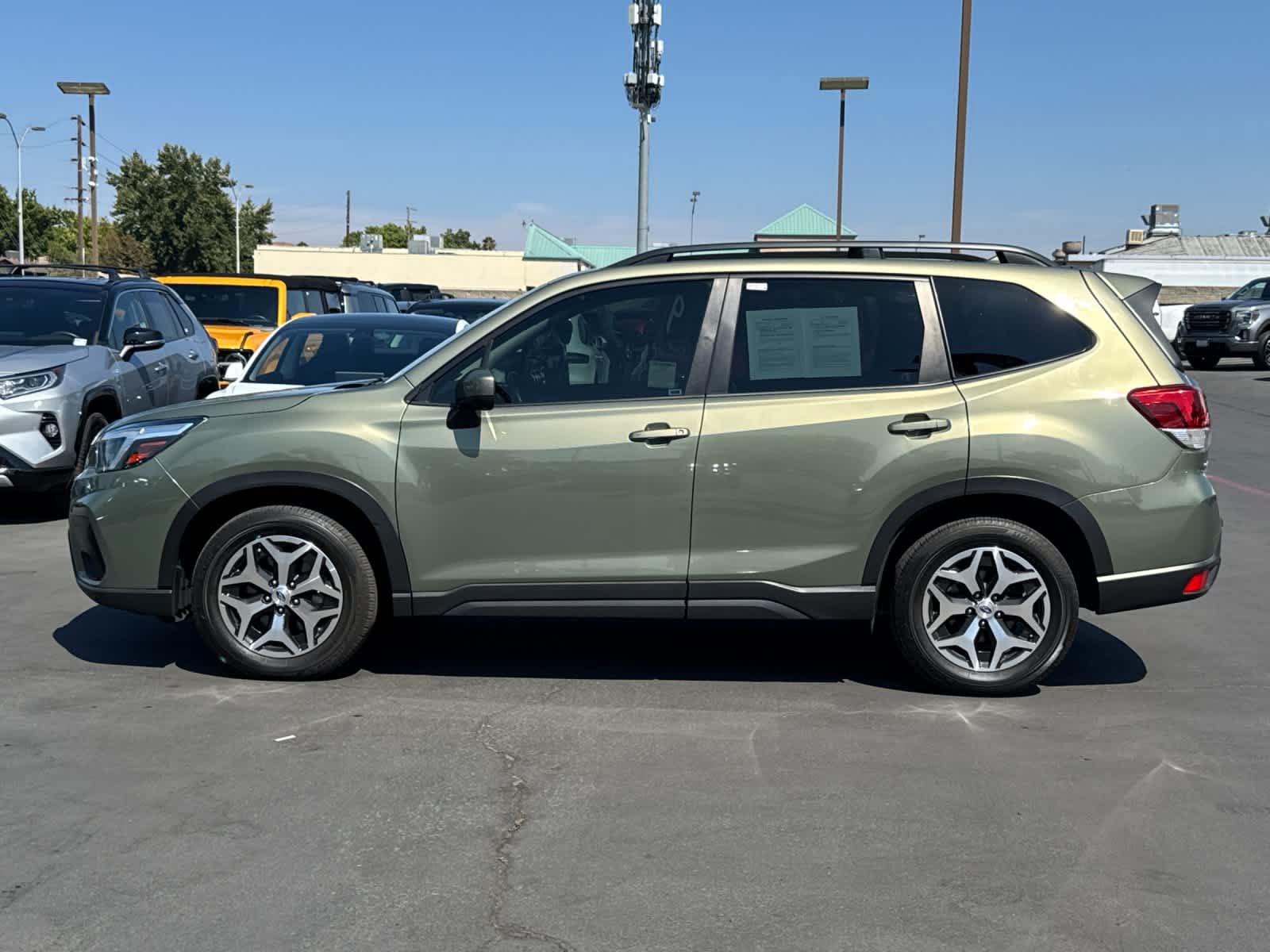 Used 2021 Subaru Forester Premium w/ Popular Package #1 AWD/4WD image 9