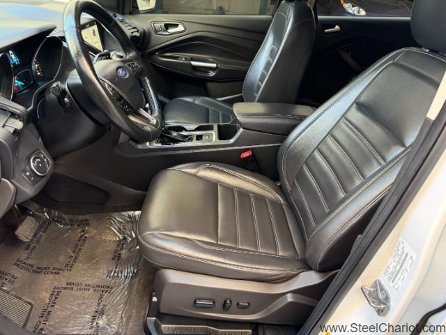 Used 2019 Ford Escape SEL image 9