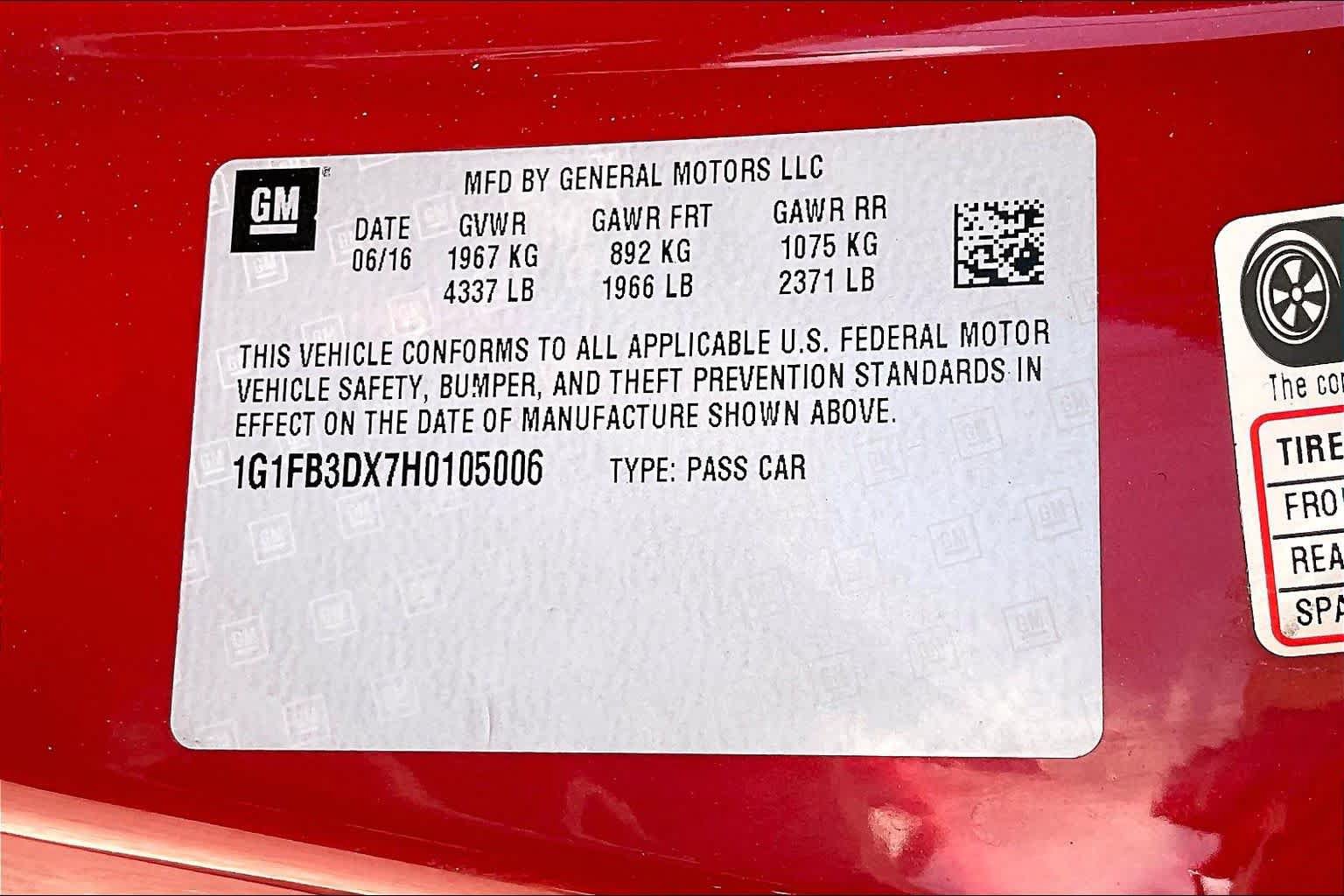 Used 2017 Chevrolet Camaro LT RWD image 30