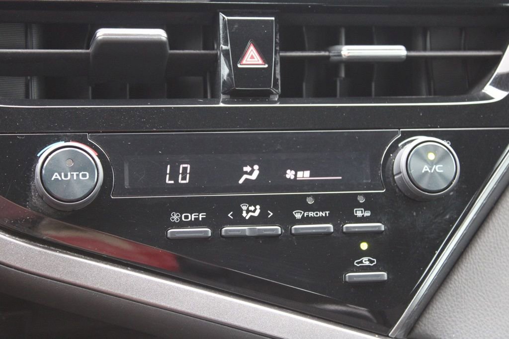 Used 2021 Toyota Camry SE w/ Blackout Package (TMS) image 35