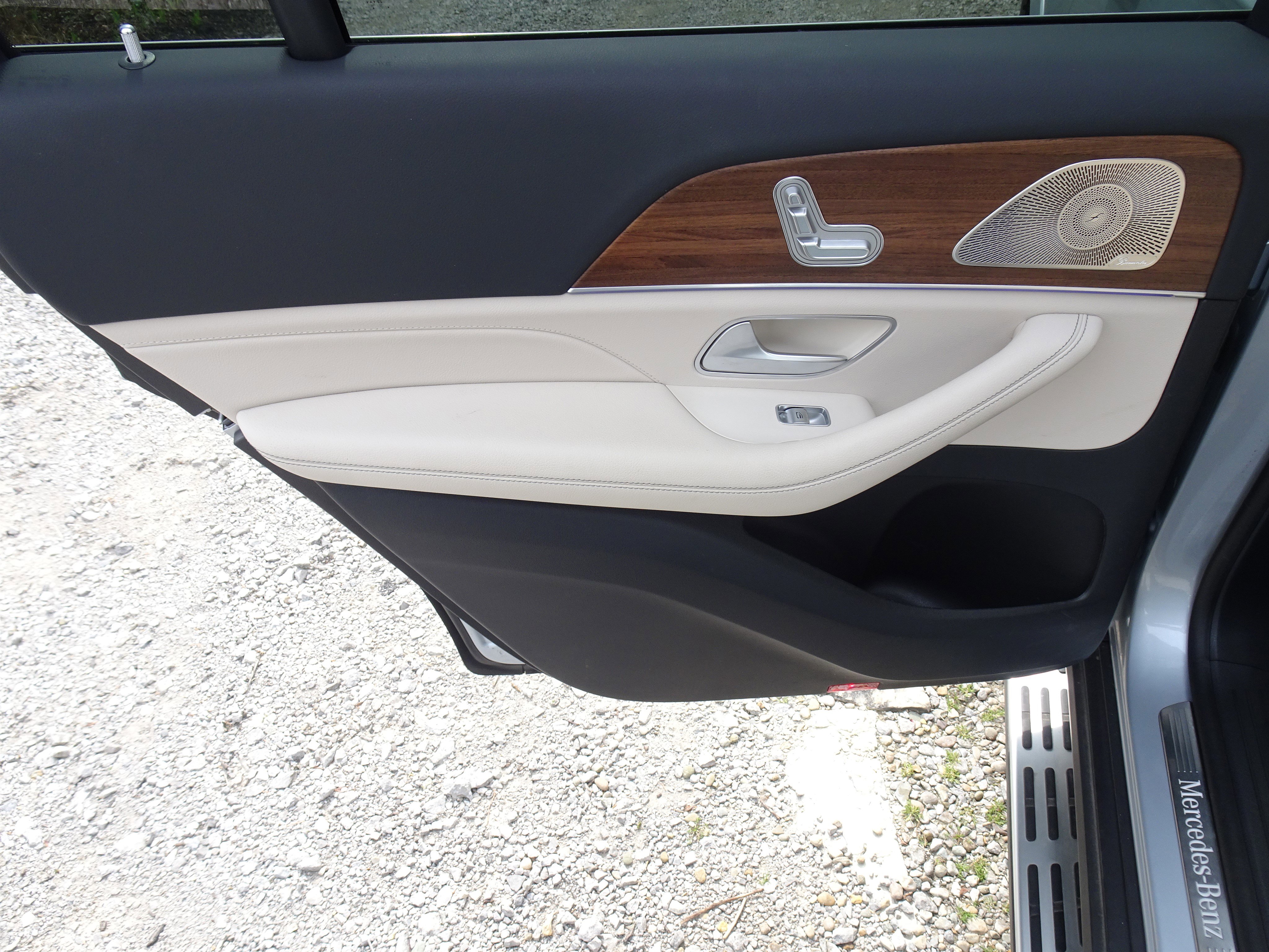 Used 2024 Mercedes-Benz GLS 450 4MATIC image 22