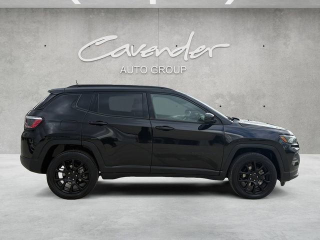 Used 2022 Jeep Compass Altitude image 17