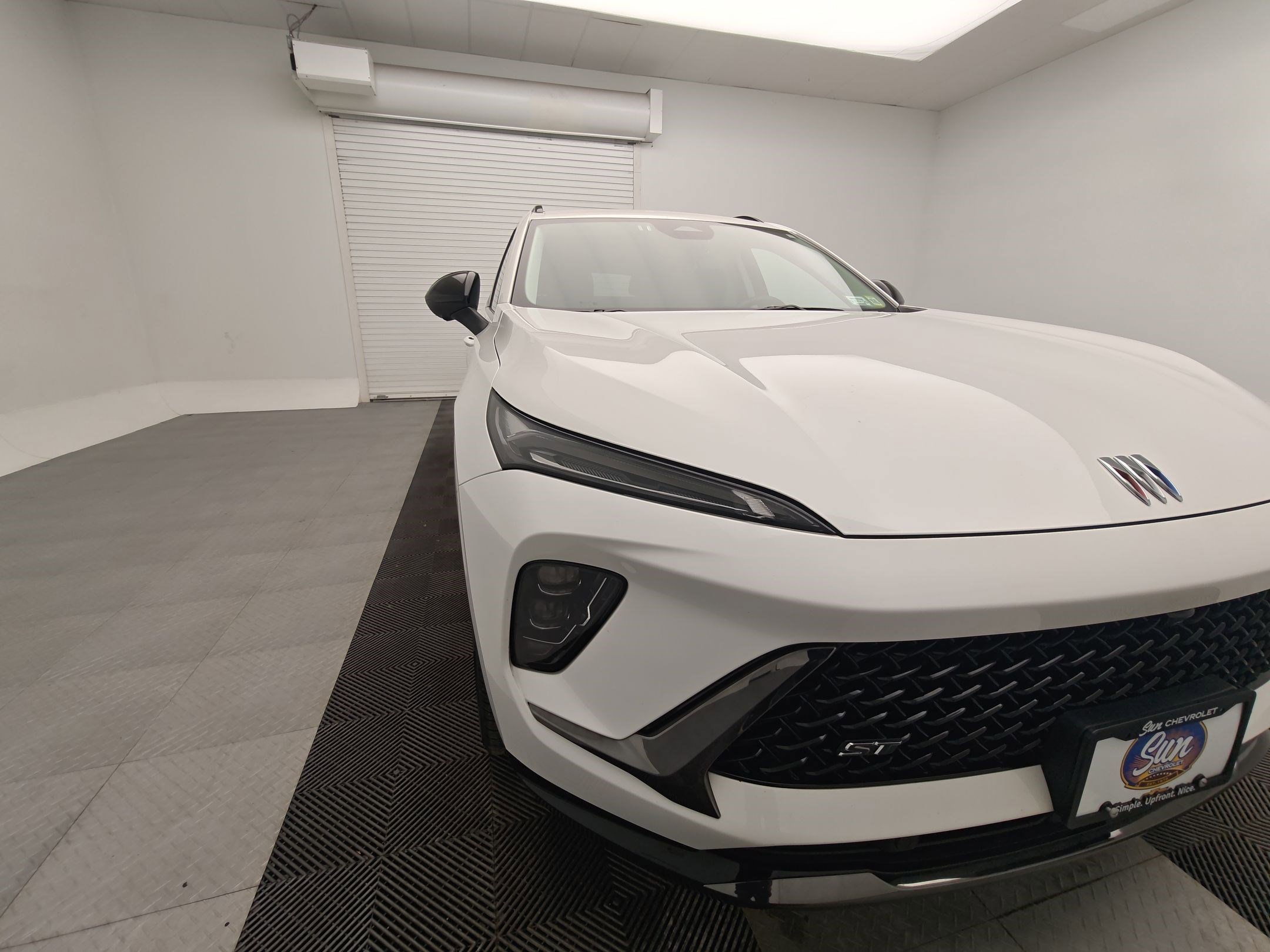 Certified 2025 Buick Envision Sport Touring image 32