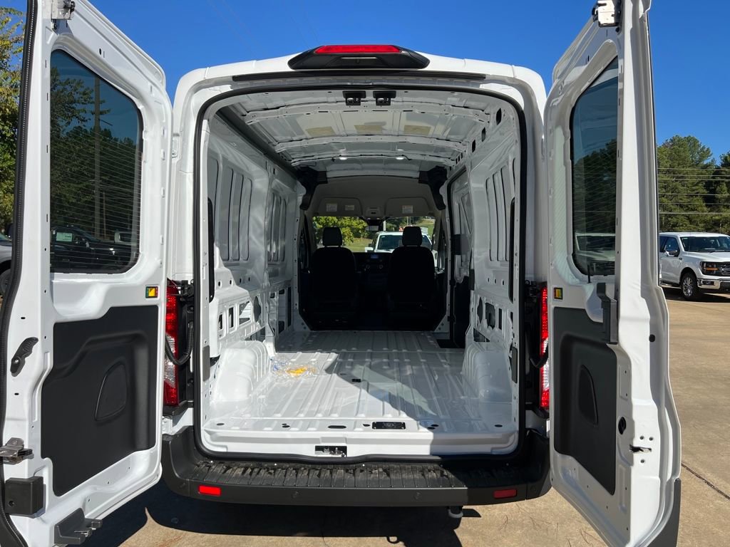 New 2025 Ford Transit 250 148 Medium Roof image 21