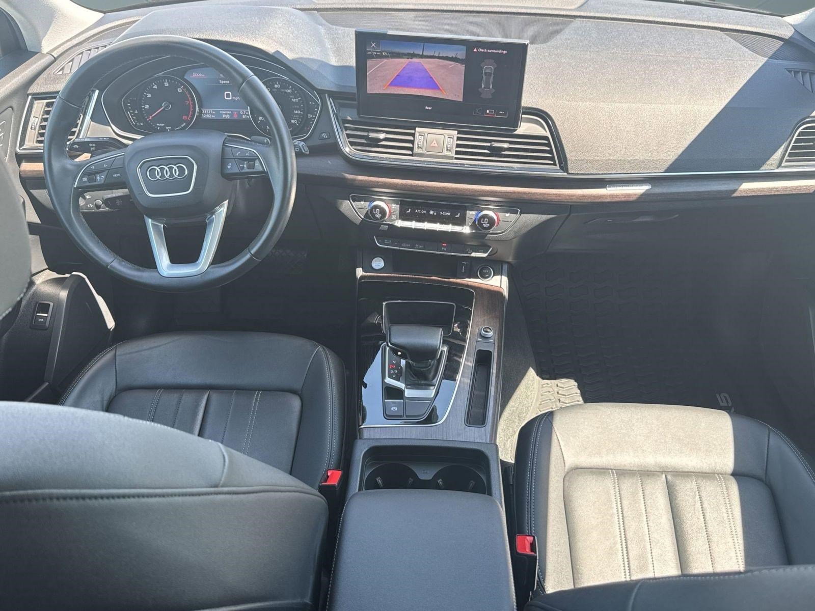 Certified 2023 Audi Q5 2.0T Premium w/ Convenience Package image 16