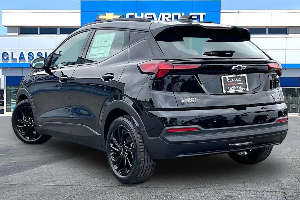New 2027 Chevrolet Bolt RS w/ Technology Package FWD image 3