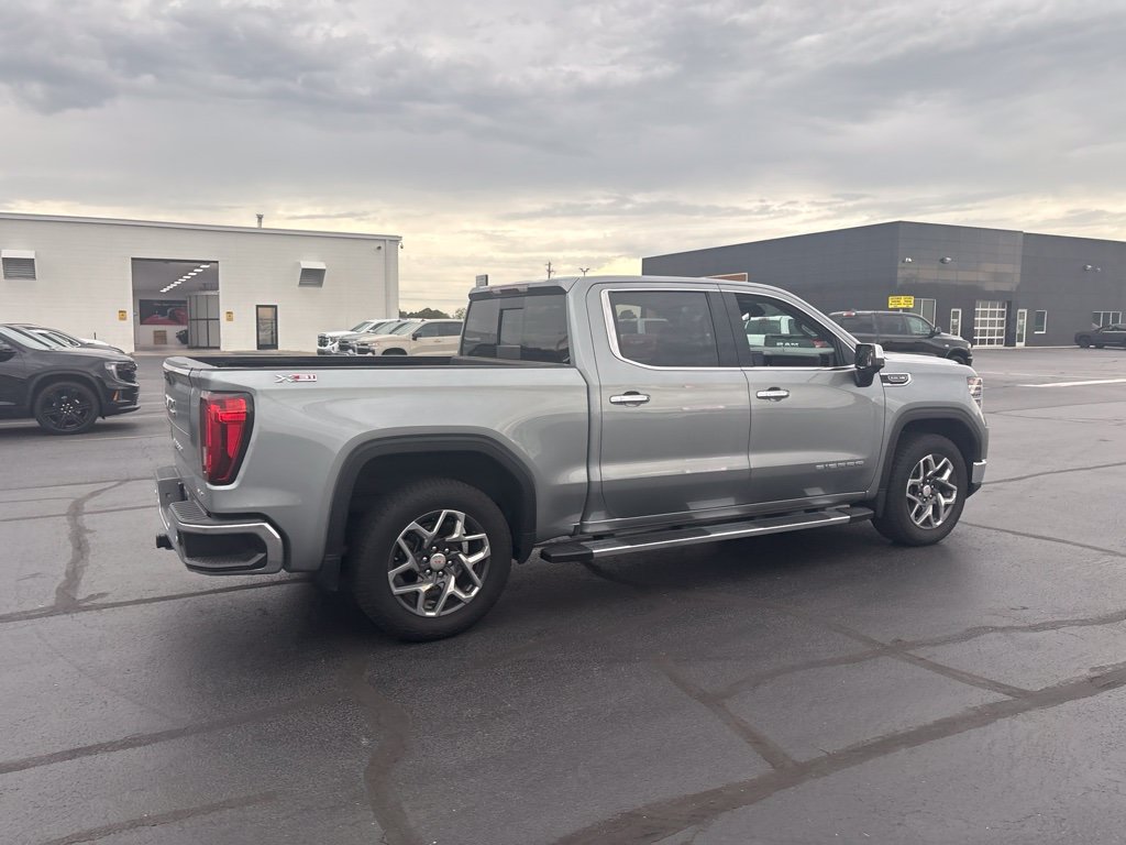 Used 2023 GMC Sierra 1500 SLT w/ SLT Premium Plus Package AWD/4WD image 13