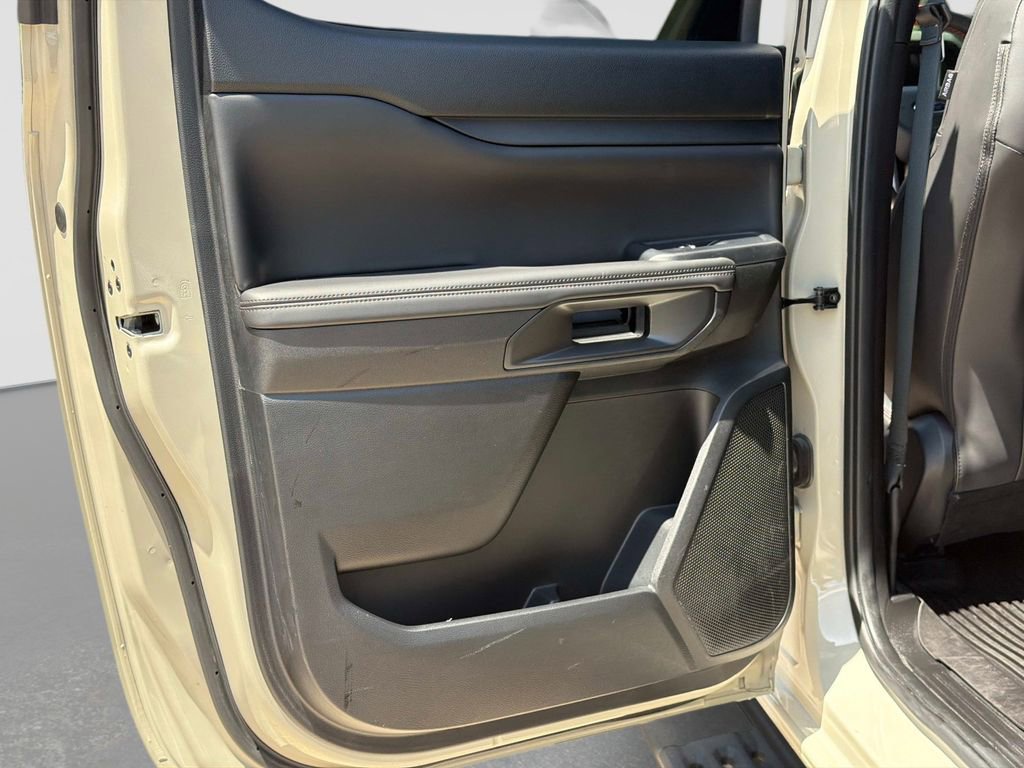 Used 2025 Ford Ranger Raptor AWD/4WD image 13