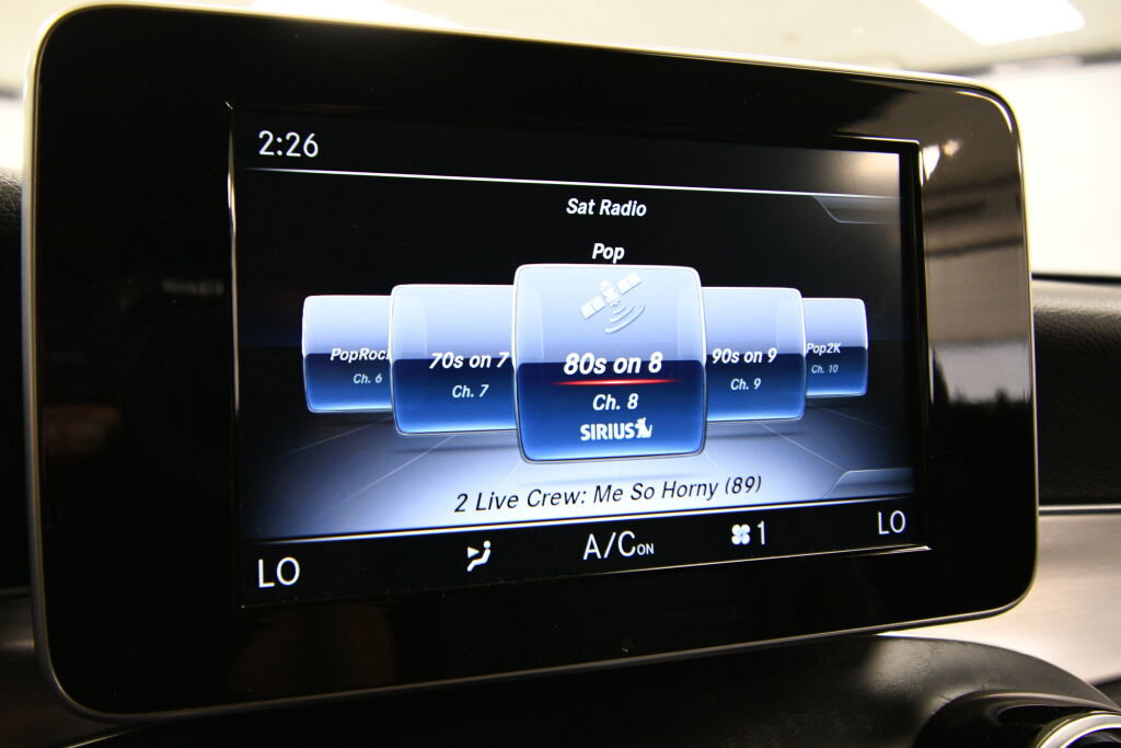 Used 2019 Mercedes-Benz GLC 300 4MATIC image 20