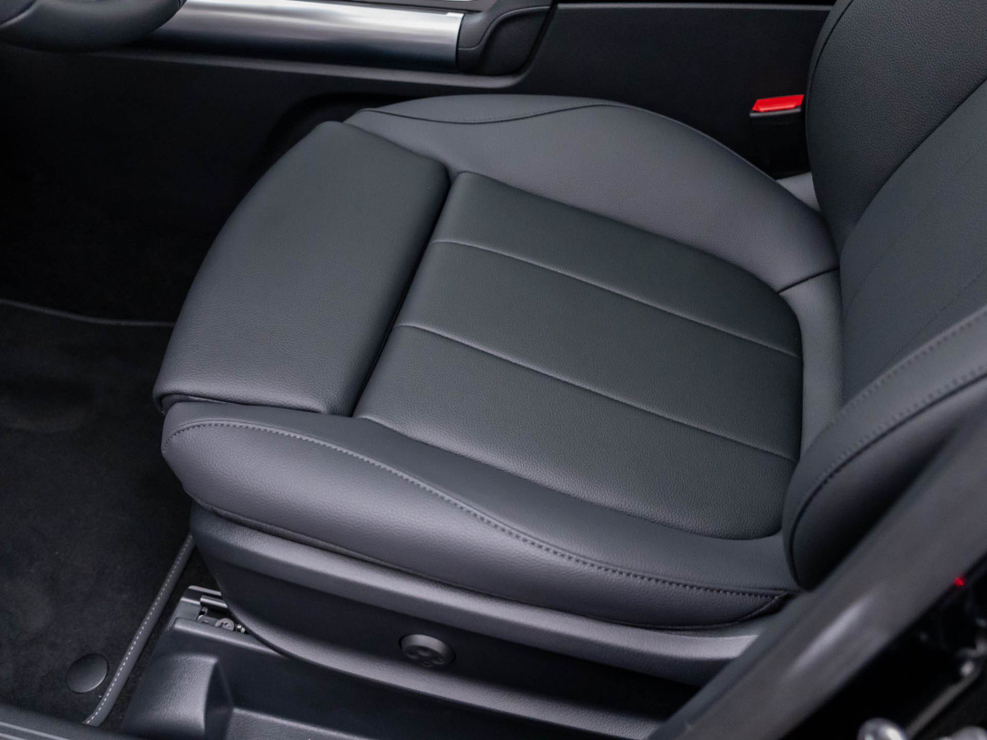 New 2026 Mercedes-Benz GLA 250 4MATIC image 16