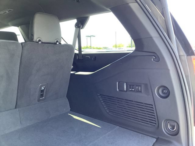 Used 2022 GMC Yukon XL Denali AWD/4WD image 31