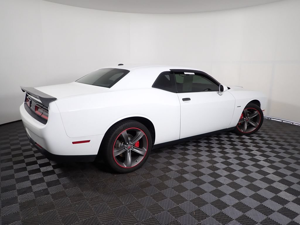 Used 2017 Dodge Challenger R/T w/ Cold Weather Group RWD image 18
