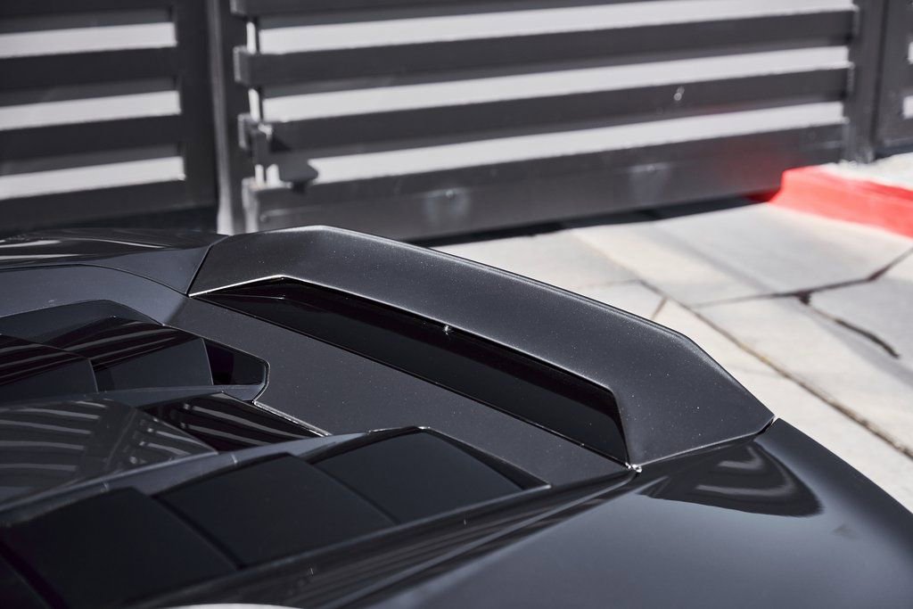Used 2024 Lamborghini Huracan EVO AWD/4WD image 11