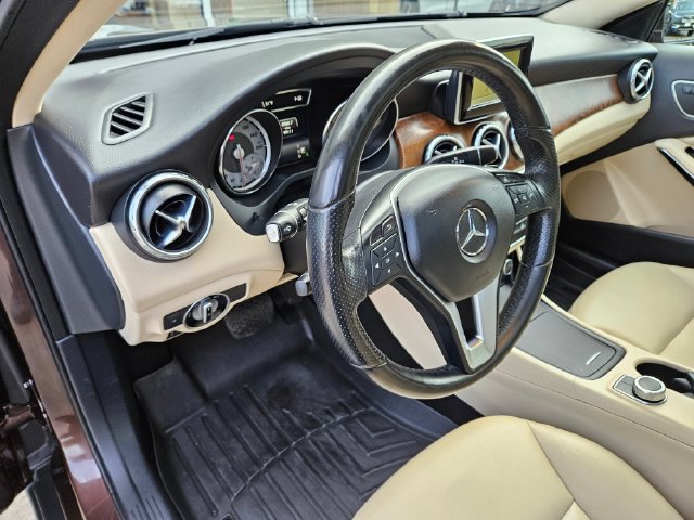 Used 2015 Mercedes-Benz GLA 250 4MATIC image 18