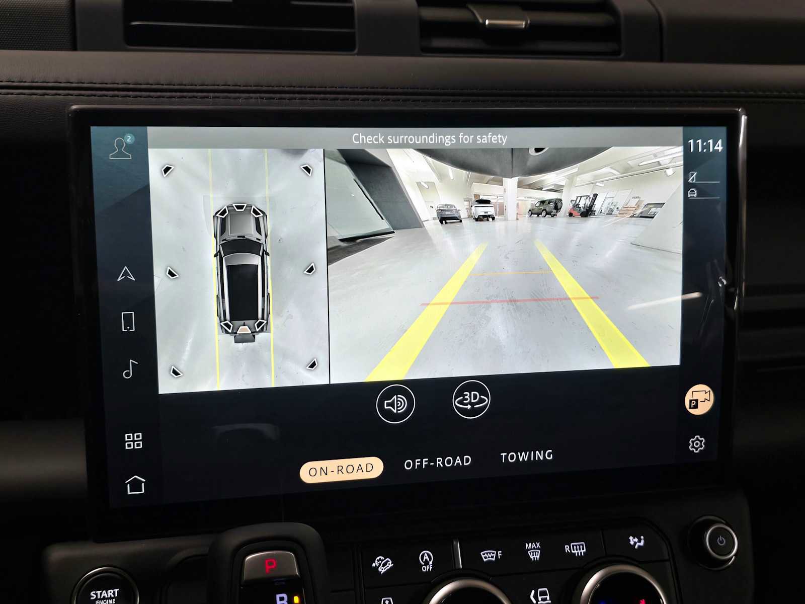 New 2026 Land Rover Defender 130 X-Dynamic SE image 30