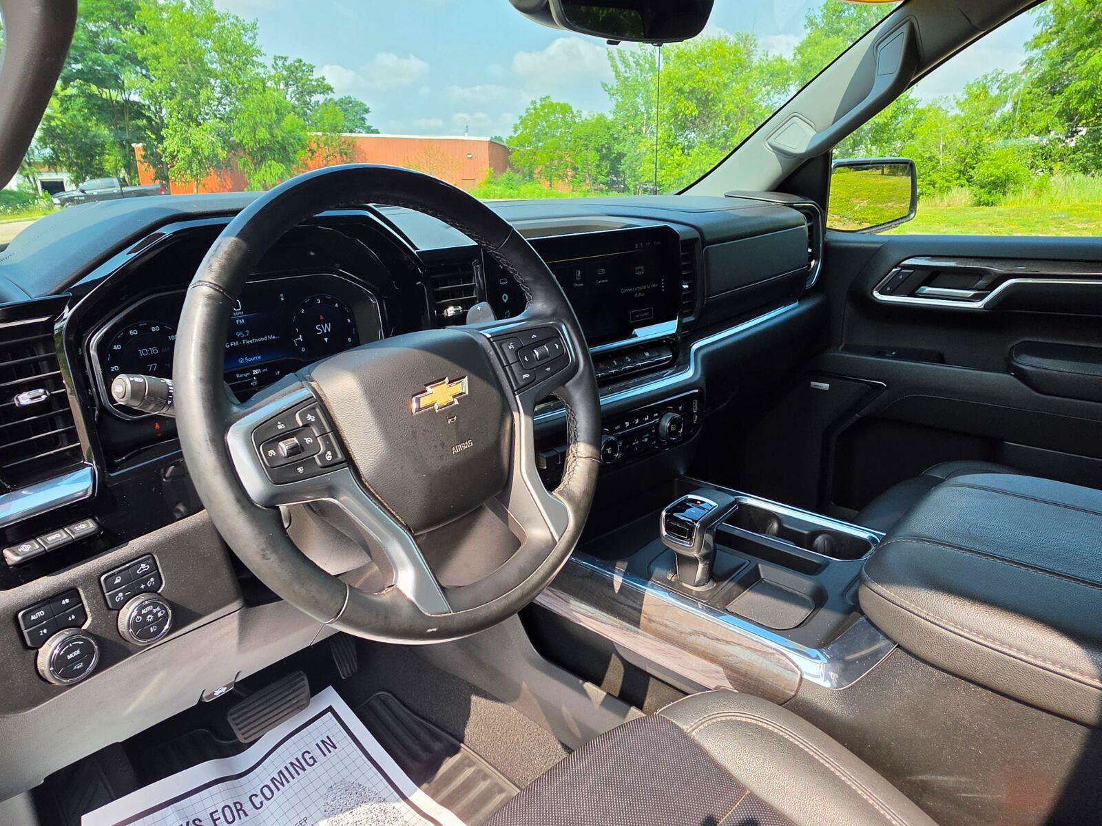 Used 2024 Chevrolet Silverado 1500 LTZ w/ Technology Package AWD/4WD image 7