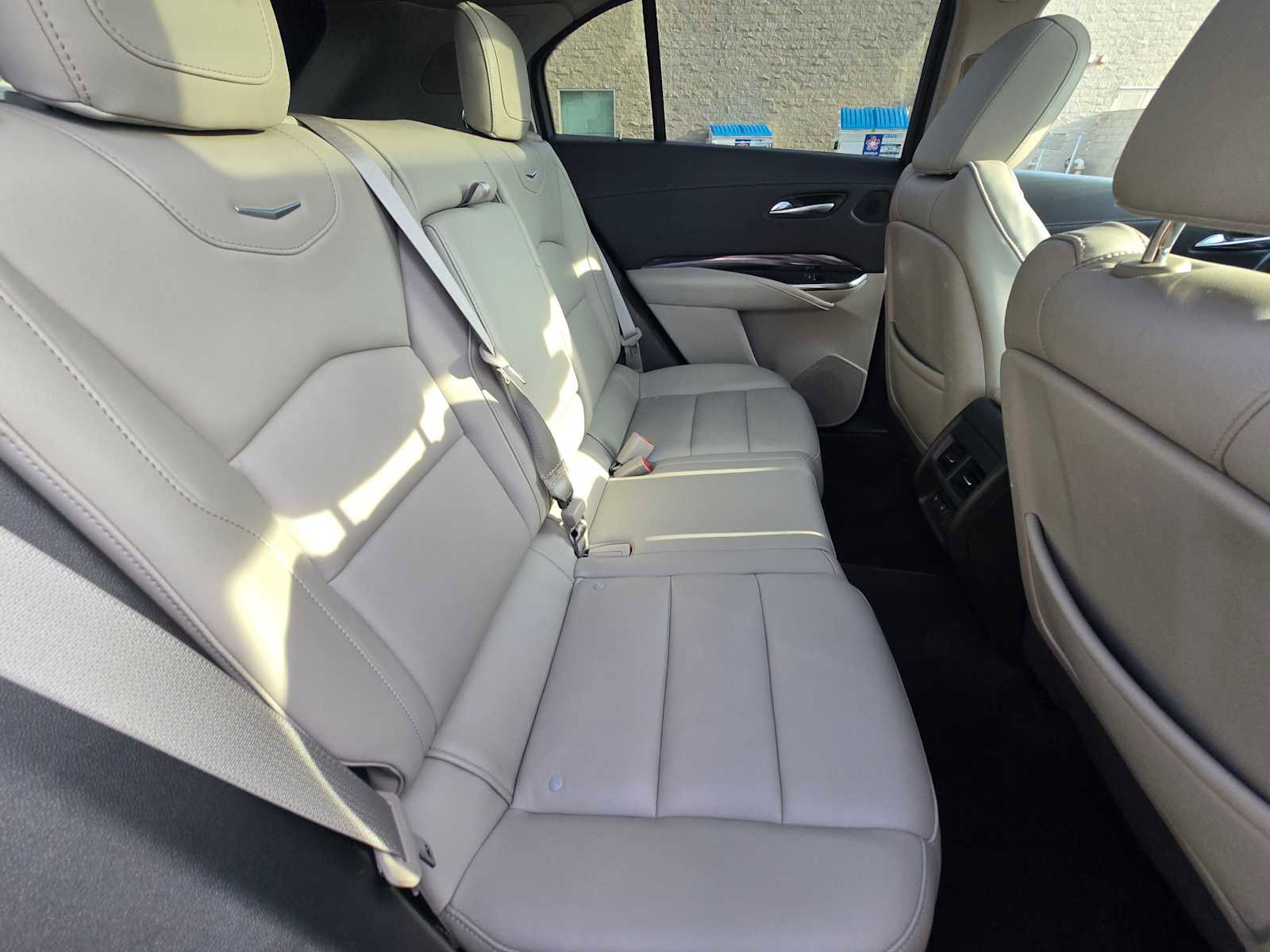 Used 2022 Cadillac XT4 Luxury w/ Cold Weather Package image 14