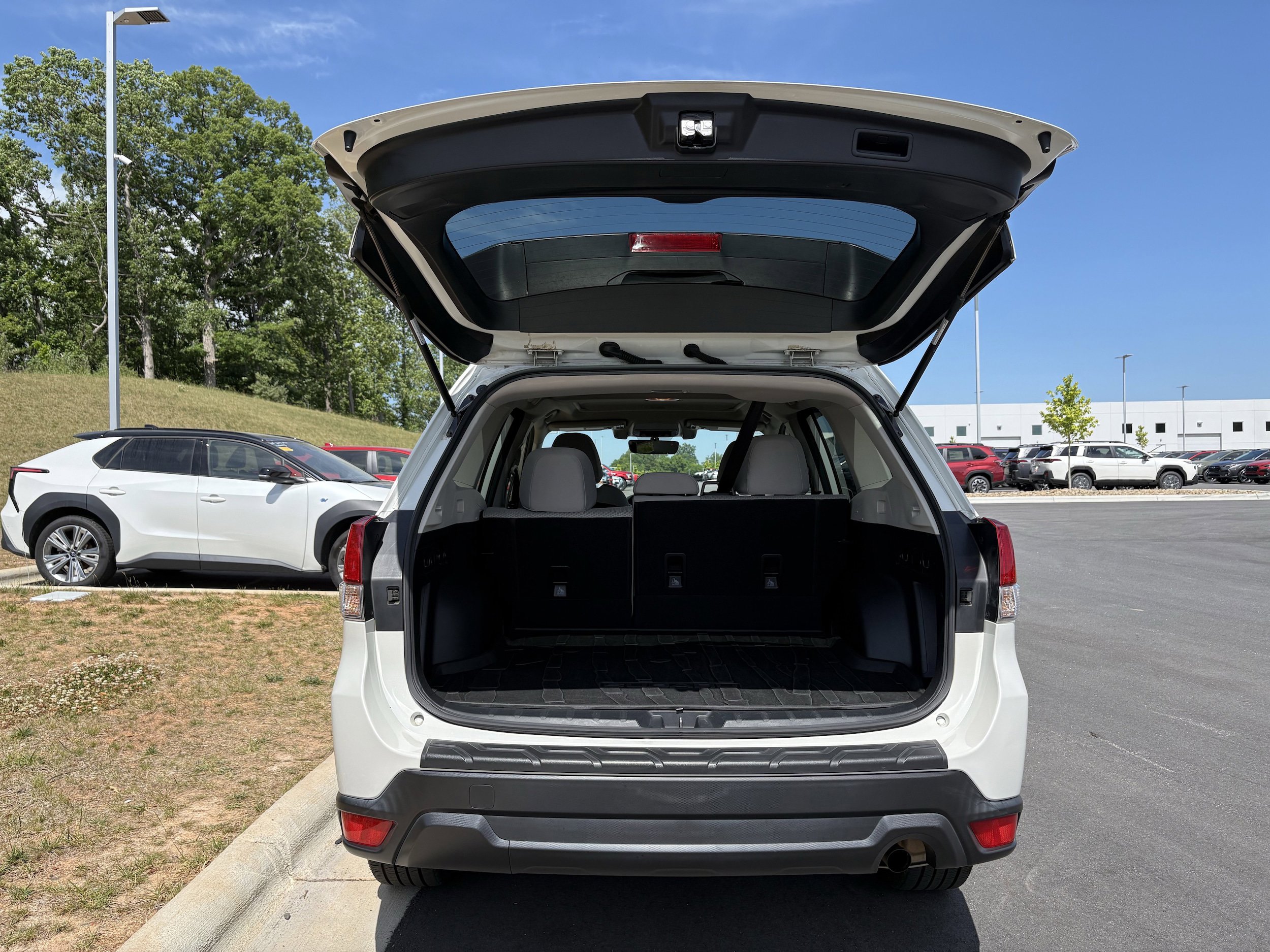 Certified 2021 Subaru Forester Premium w/ Popular Package #1 AWD/4WD image 11