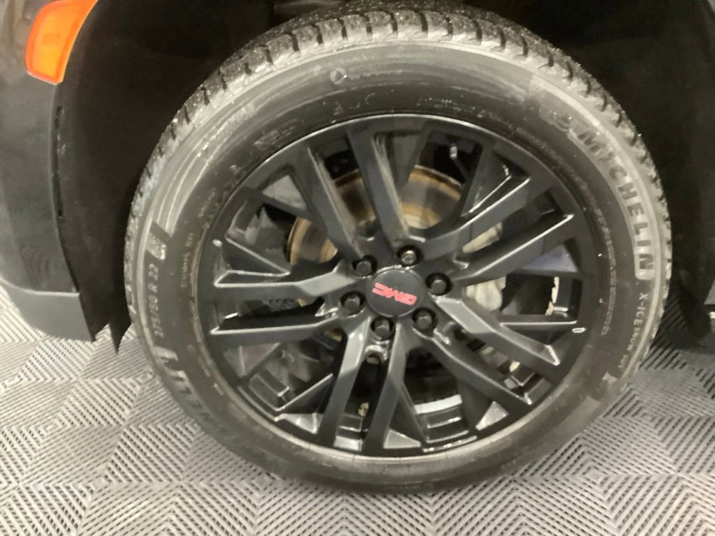 Used 2021 GMC Yukon SLT w/ SLT Luxury Package image 2