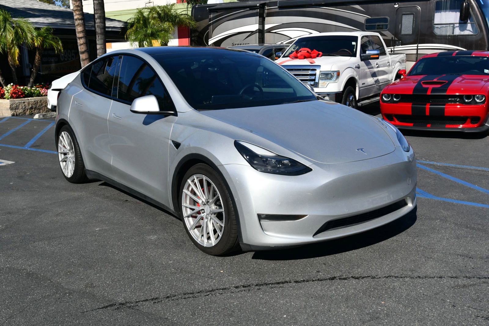 Used 2022 Tesla Model Y Performance image 1