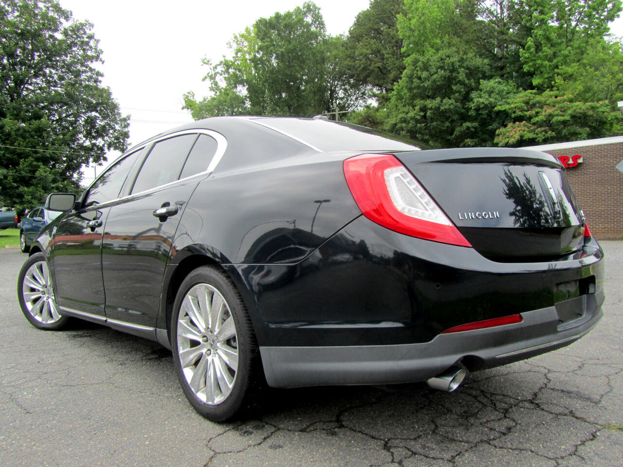 Used 2014 Lincoln MKS Elite w/ Equipment Group 201A image 8