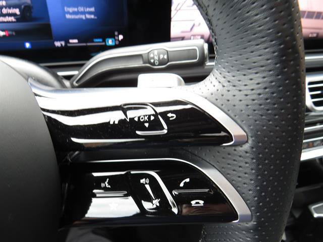 Used 2025 Mercedes-Benz GLS 450 4MATIC image 13