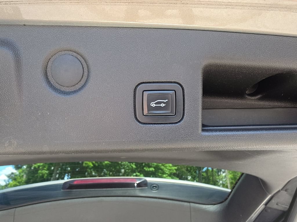 Certified 2018 Chevrolet Equinox LT AWD/4WD image 31