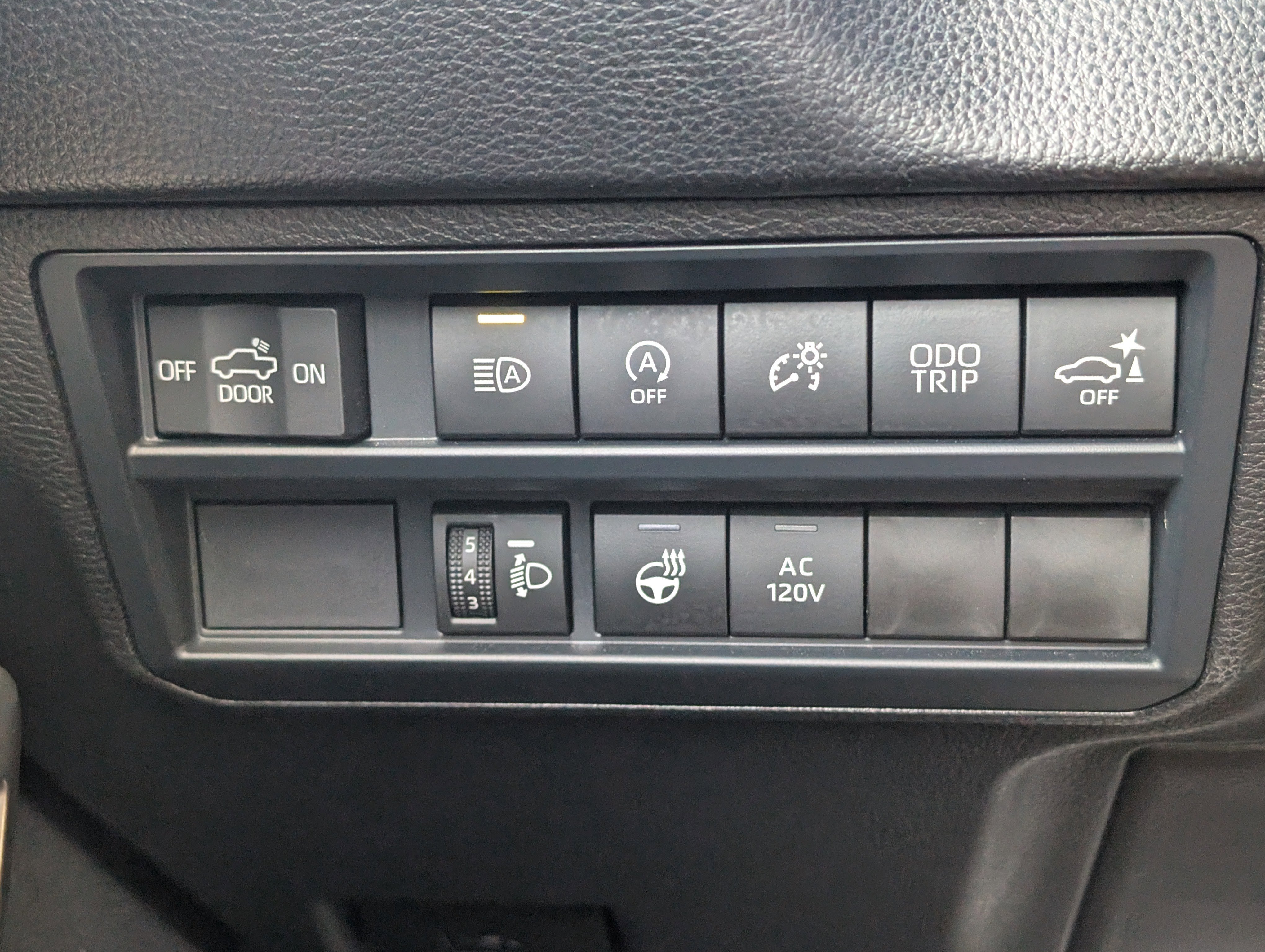 Certified 2025 Toyota Tundra SR5 w/ SR5 Premium Package AWD/4WD image 14