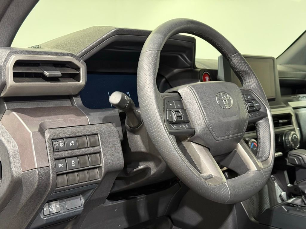 Certified 2025 Toyota Tacoma TRD Off-Road image 16