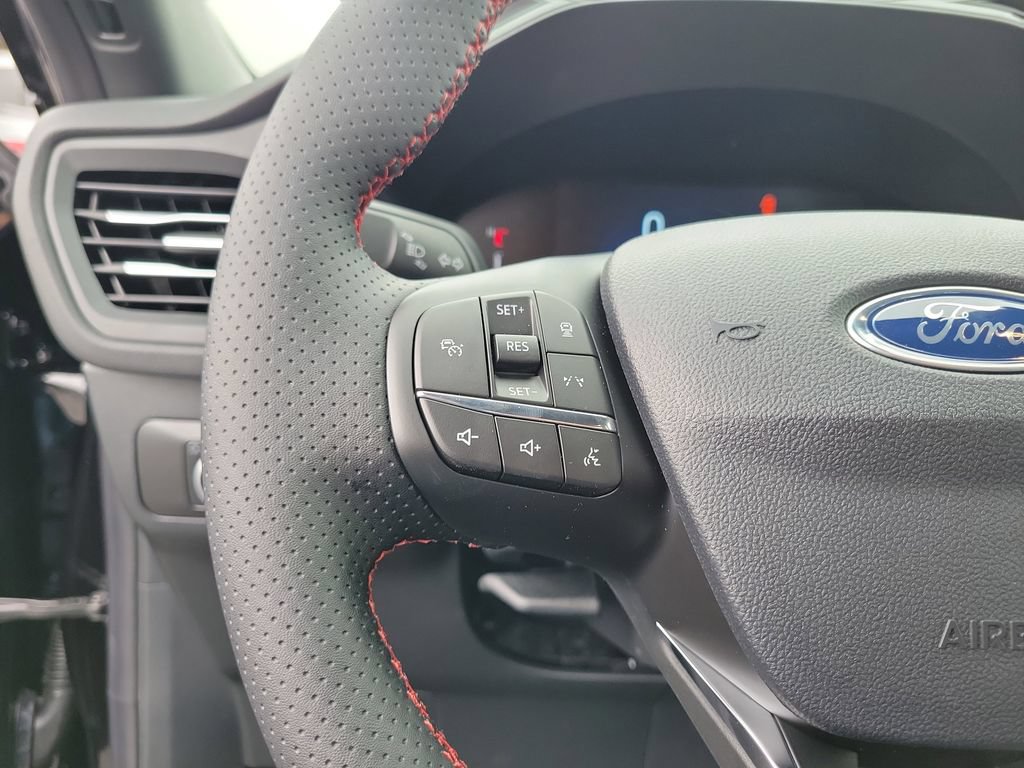 New 2026 Ford Escape ST-Line w/ Tech Pack #1 AWD/4WD image 23