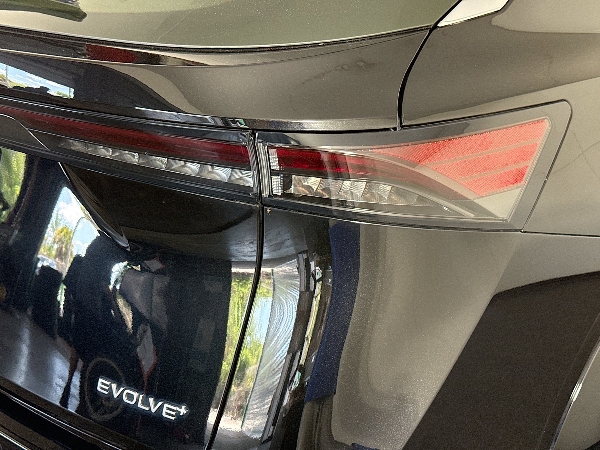 Used 2023 Nissan Ariya FWD image 34