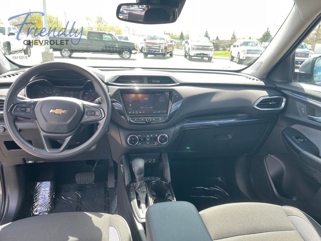 Used 2022 Chevrolet TrailBlazer LT w/ Convenience Package AWD/4WD image 17
