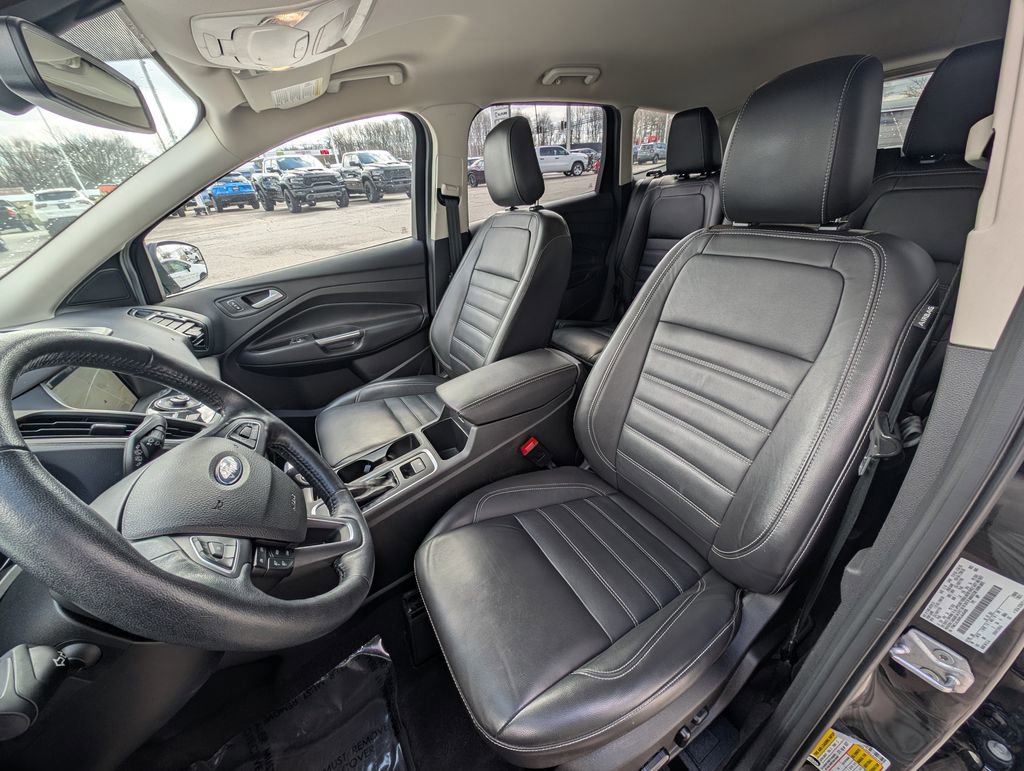 Used 2019 Ford Escape Titanium image 13