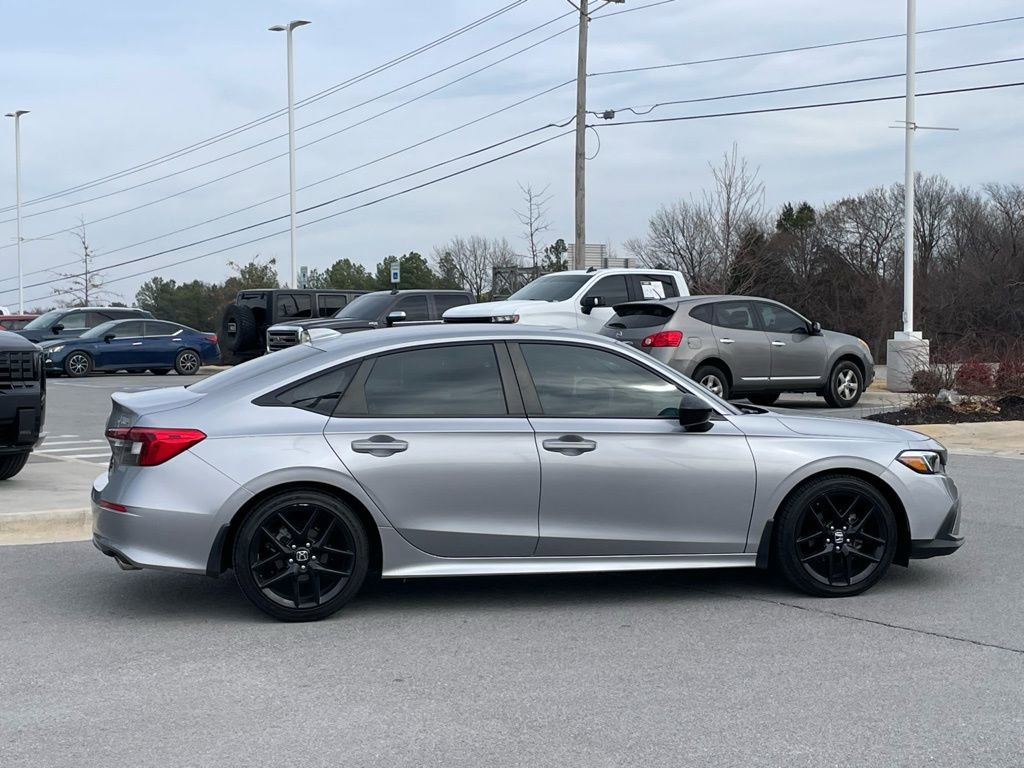Used 2023 Honda Civic Sport image 8