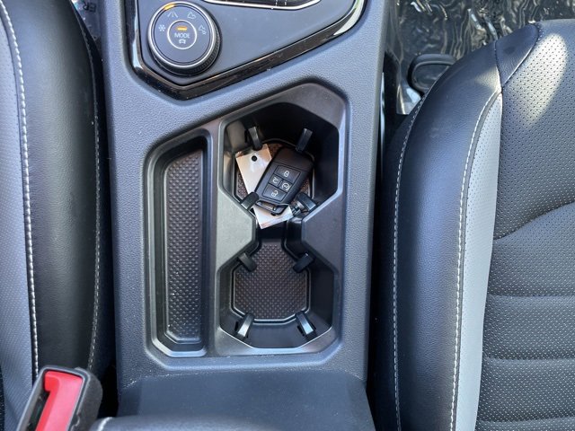 Used 2022 Volkswagen Taos SEL image 12