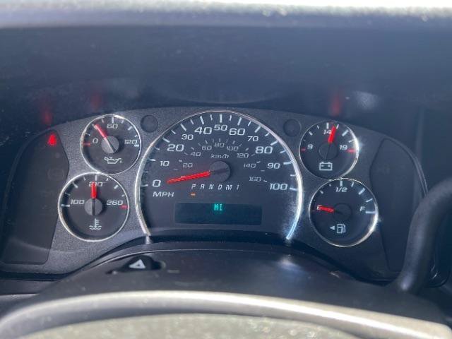 Used 2023 Chevrolet Express 2500 LS w/ Driver Convenience Package RWD image 13